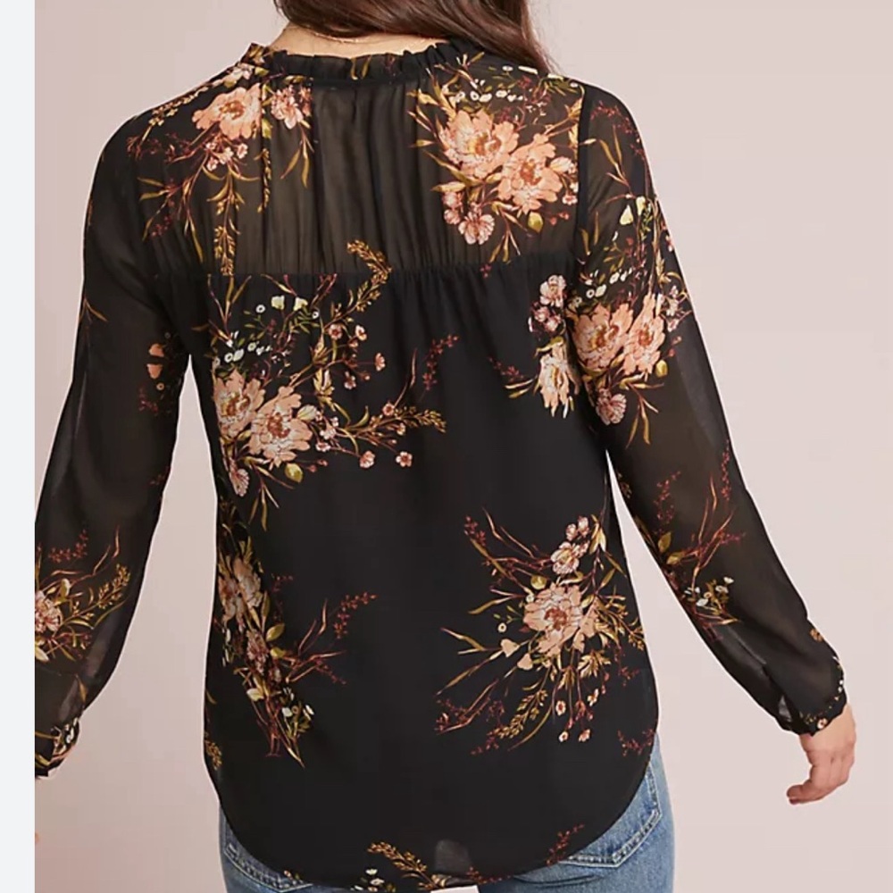 🌼DANIEL RAINN BLACK FLORAL BLOUSE. Size Sm‎